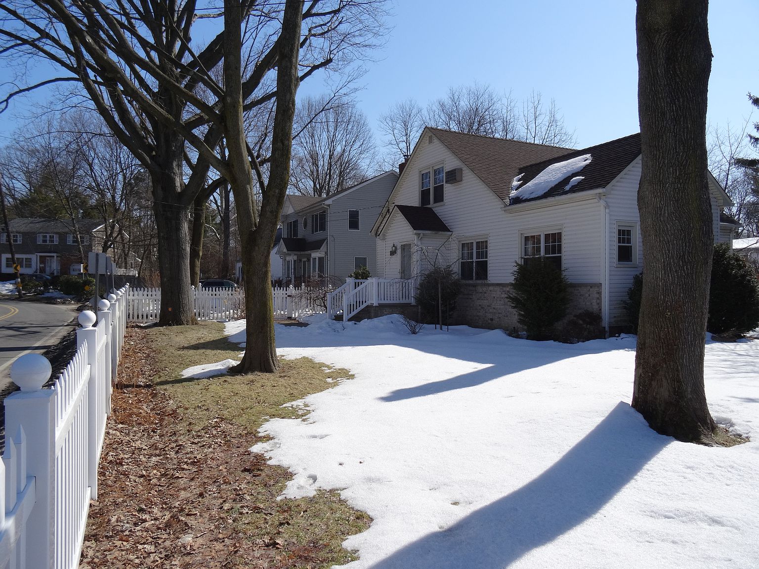 24 Harbor Rd, Port Washington, NY 11050 Zillow