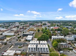 152 N Poplar St, Florence, AL 35630