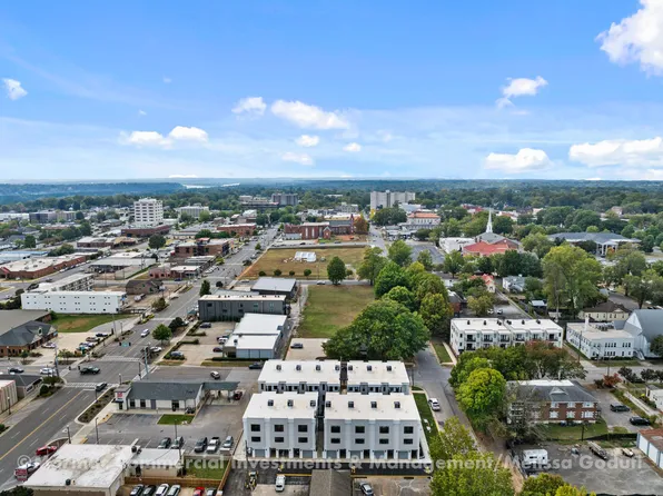 152 N Poplar St, Florence, AL 35630