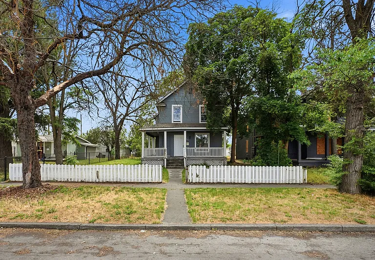 314 E Ermina Ave — Photo 2