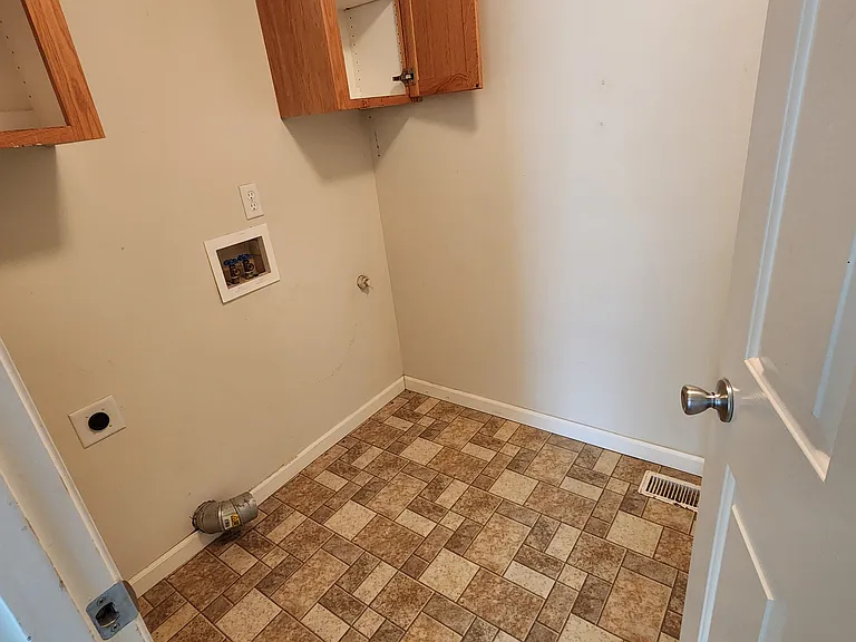 1838 Alder Dr NE — Photo 14