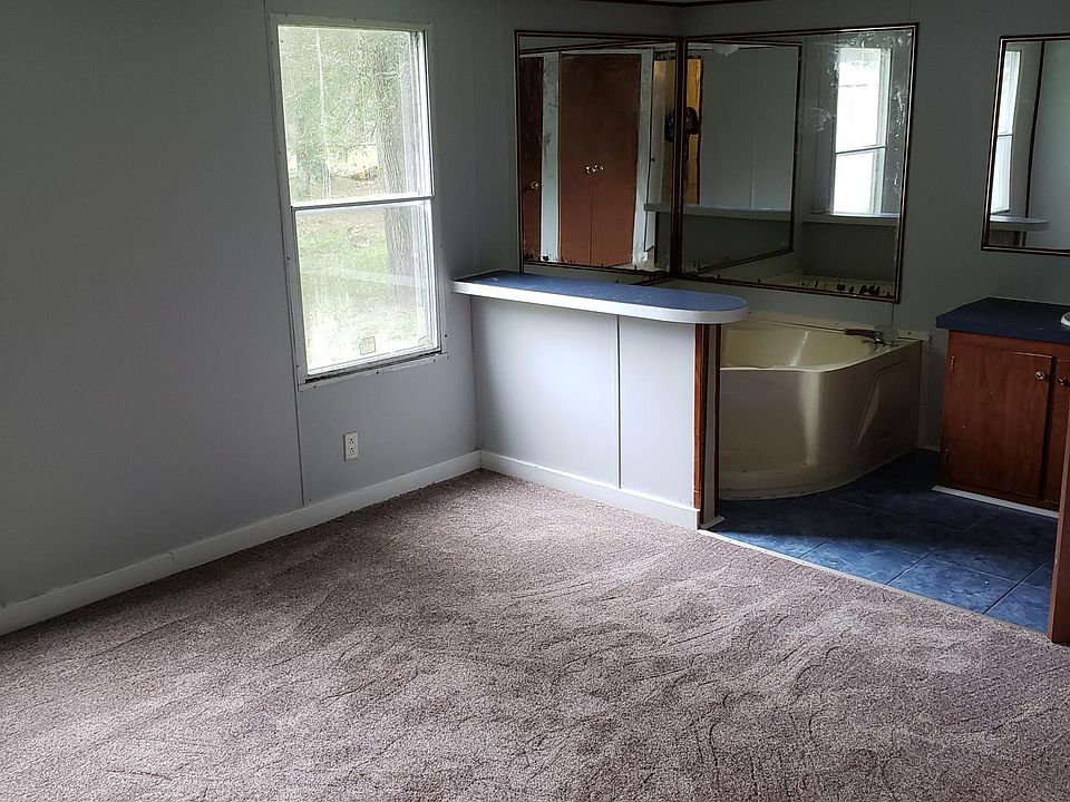 1st image of 1717 Durham St Trlr 63