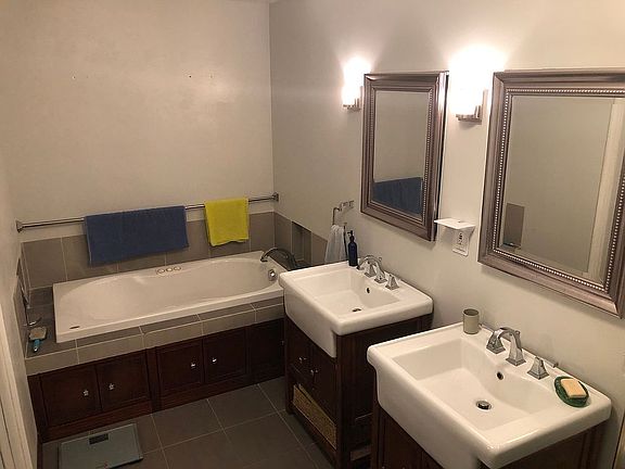Master Bath Left