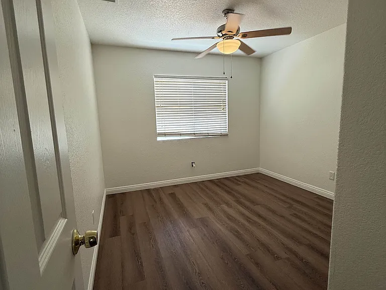 45322 Mays Ct — Photo 16