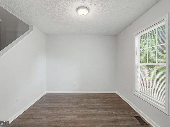 4th image of 1167 Hubbard St SW