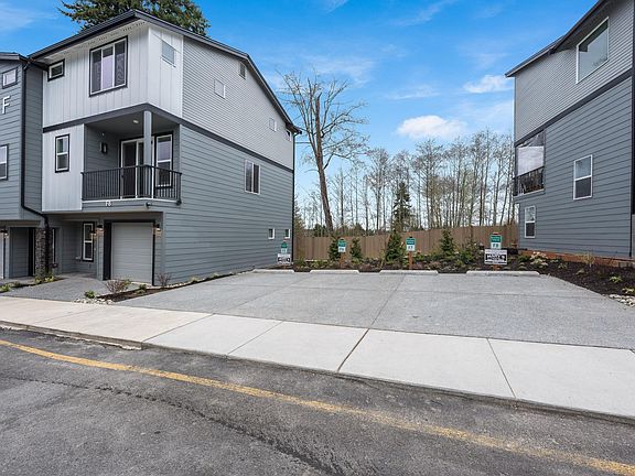 2nd image of 3123 148th St SW Unit F4