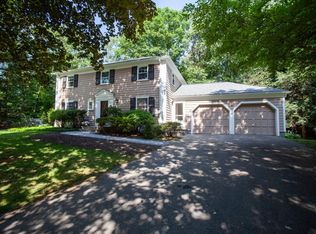 11 Trinity Ct, Wellesley, MA 02481