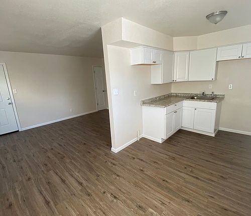 3rd image of 3240 N Julia St APT 3