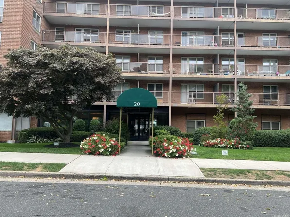 20 Wendell Street #36B, Hempstead, NY 11550