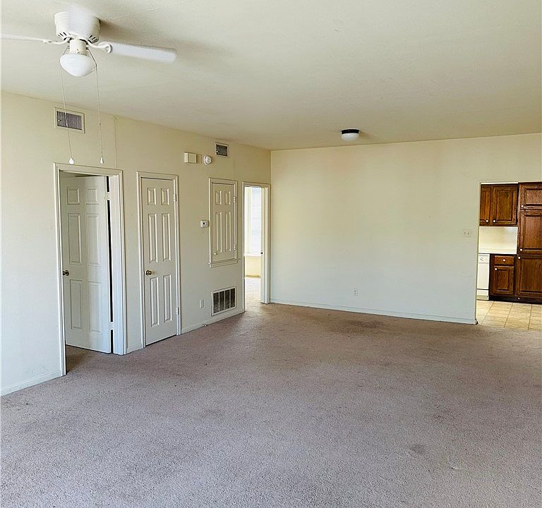1st image of 400 Nagle St APT 300