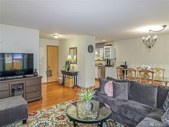 Great Flow ~ Great Room Concept!
