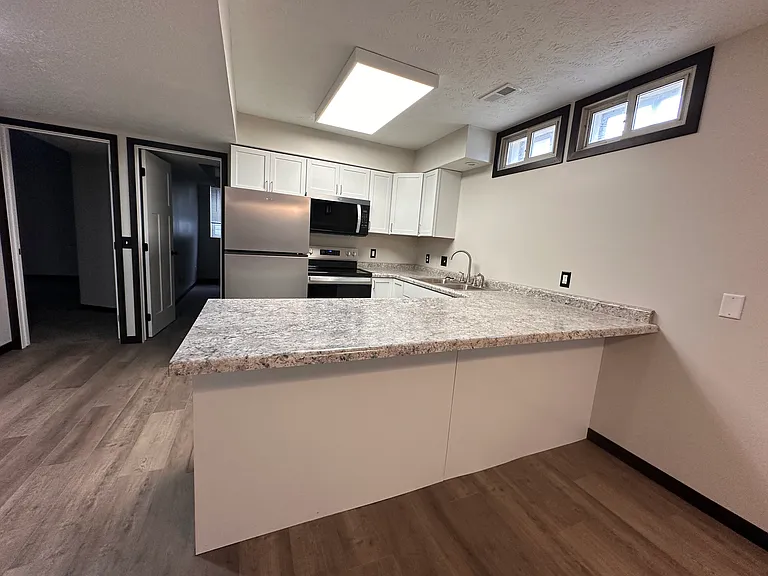 702 W 26th St #B — Photo 8