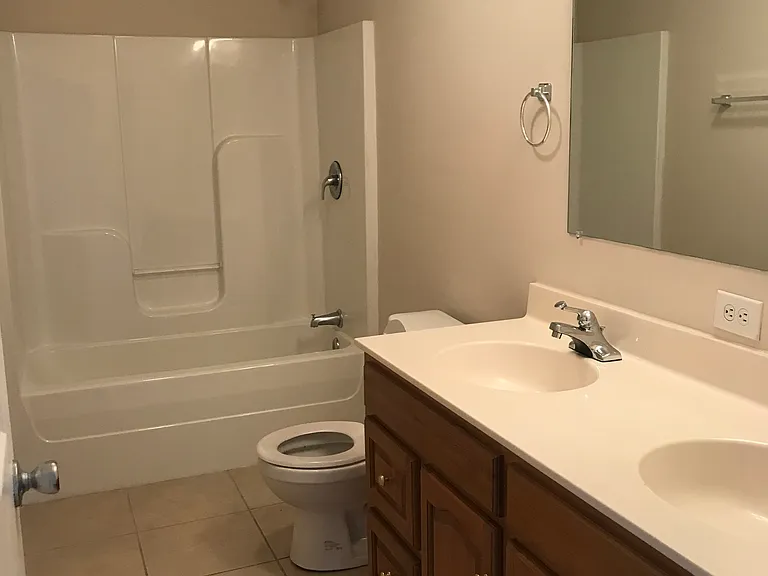 Old Stage Rd Apartments — Photo 7