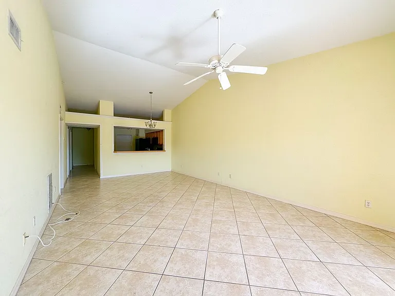 3250 Cypress Glen Way #424 — Photo 21