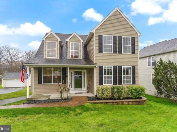 236 Beaumont Dr, Oxford, PA 19363