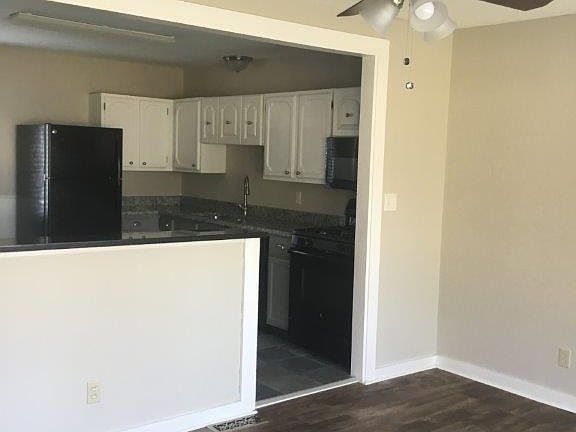 2nd image of 1740 Tyson Dr