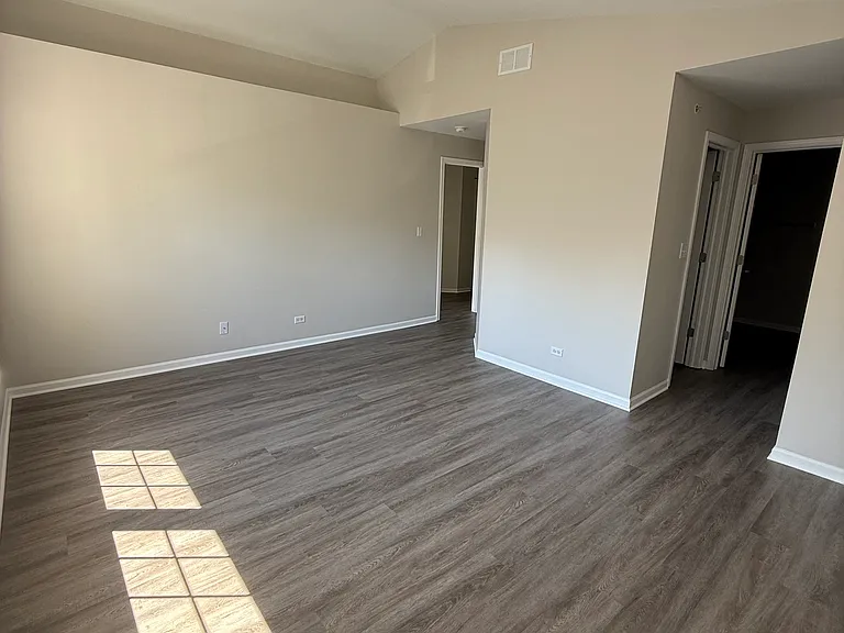 2276 Vanderbilt Dr — Photo 11