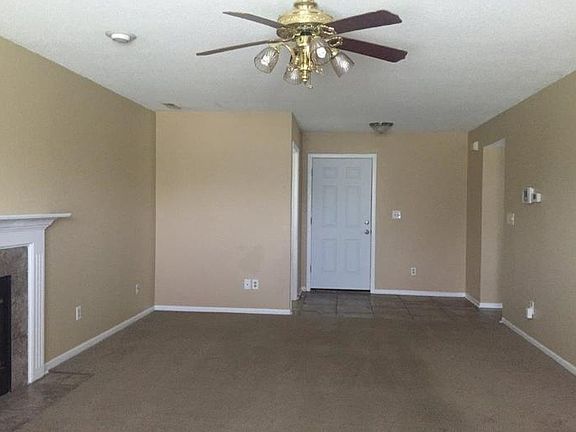 4th image of 452 Rocky Meadow Dr