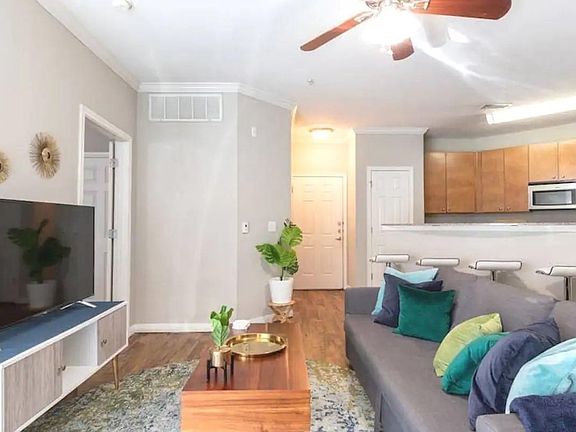 2nd image of 2502 Leon St APT 209