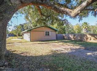 735 Old Spanish Trl, Bay Saint Louis, MS 39520