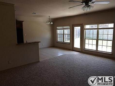 3rd image of 1405 Reiger Dr