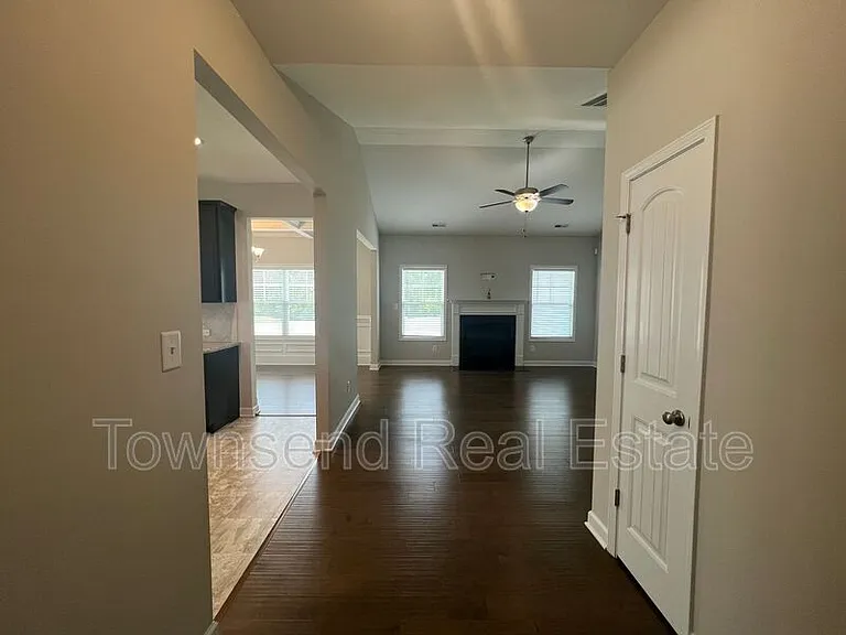 2513 Owlands Ct — Photo 2