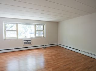 7301 N Ridge Blvd APT 101, Chicago, IL 60645