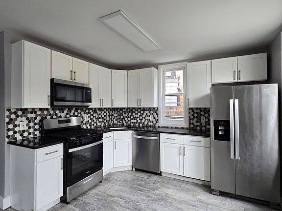 2nd image of 226 Freeman Ave #1