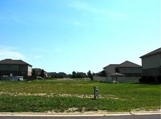 750 Mallard Dr, New Lenox, IL 60451