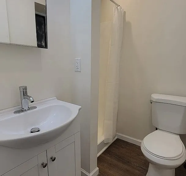 717 Main St #1 — Photo 5