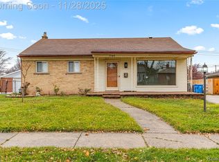 7148 Plainfield St, Dearborn Heights, MI 48127