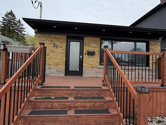 3rd image of 37 Lynvalley Cres