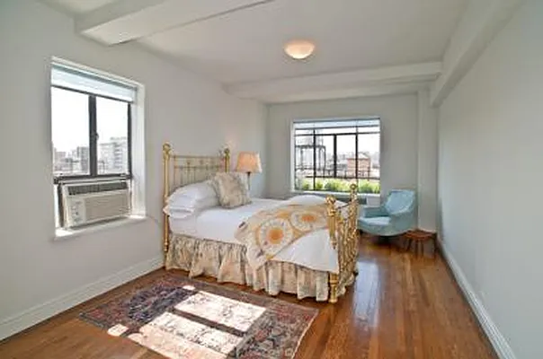 Sold by Corcoran | media 14