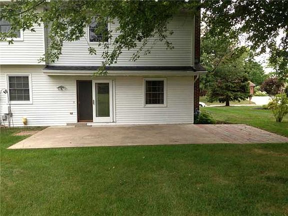 3rd image of 1108 Fairlawn Dr