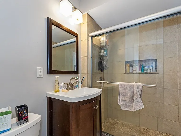46 Hillside St #1A — Photo 8