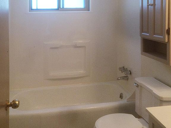 4th image of 27134 Winslow Ave