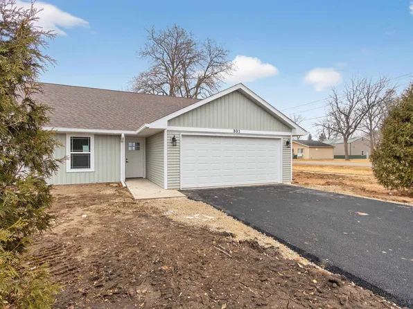 301 W South St, Durand, IL 61024