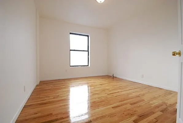 Rented by Reliance Realty Partners LLC  | media 16