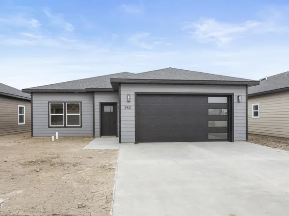 3421 35th St W, Williston, ND 58801