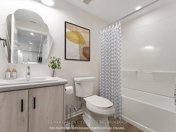 2nd image of 3998 Victoria Ave #110
