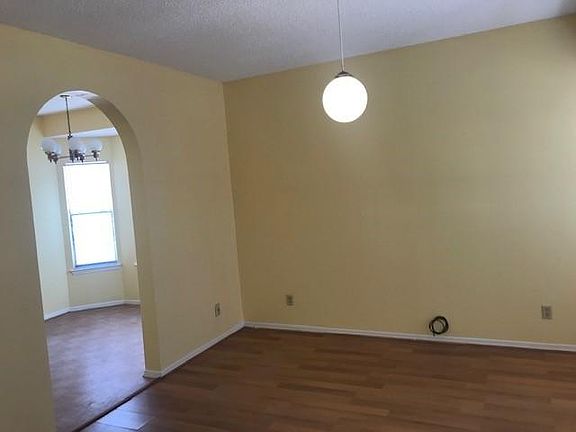 2nd image of 11585 Stockmeyer Dr