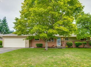 626 NE 109th Ct, Portland, OR 97220