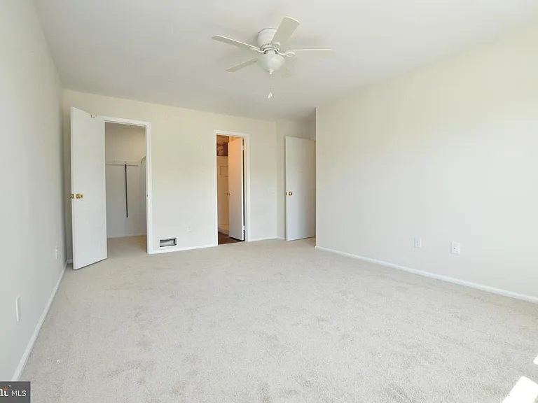4208 Adelaide Dr #B — Photo 11