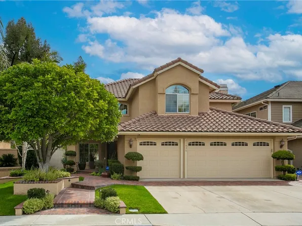 21836 Las Nubes Dr, Trabuco Canyon, CA 92679