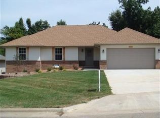 3630 N Miller Valley Ct, Springfield, MO 65803