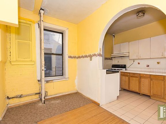 5th image of 4260 Broadway APT 506