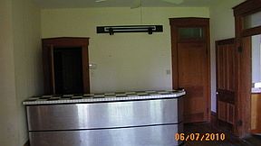 3rd image of 115 S Elm St