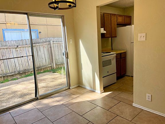 5th image of 8808 Meadow Range St #0