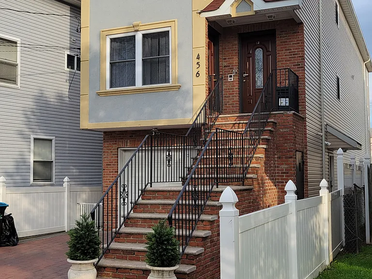 456 Lidgerwood Ave #1 — Photo 20