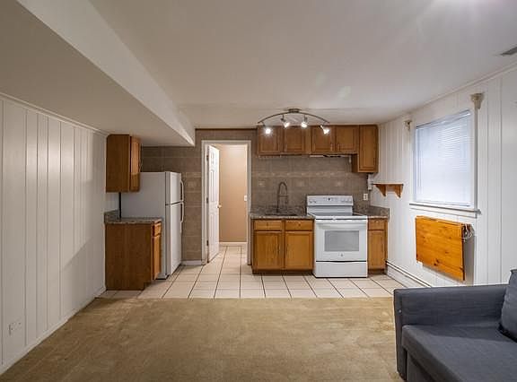 3rd image of 1800 S Austin Blvd #1B